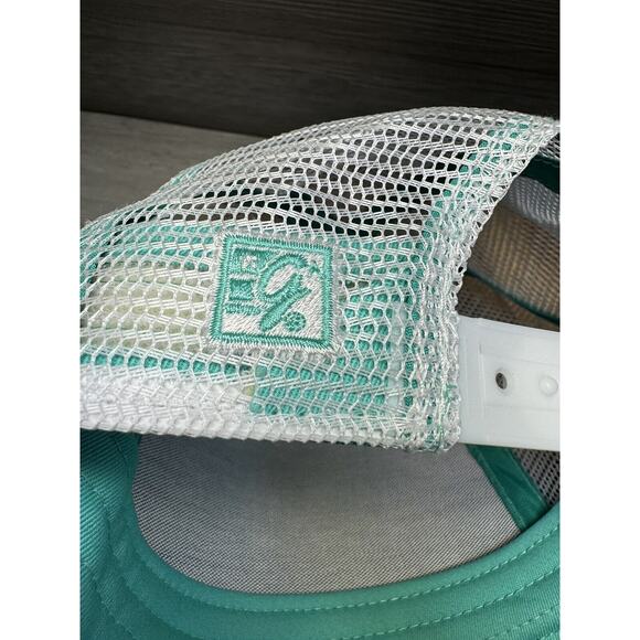 NEW WOMEN’S SEA GREEN/WHITE/MULTI PISTIL DESIGNS MCKINLEY TRUCKER HAT SPRING - Picture 6 of 6